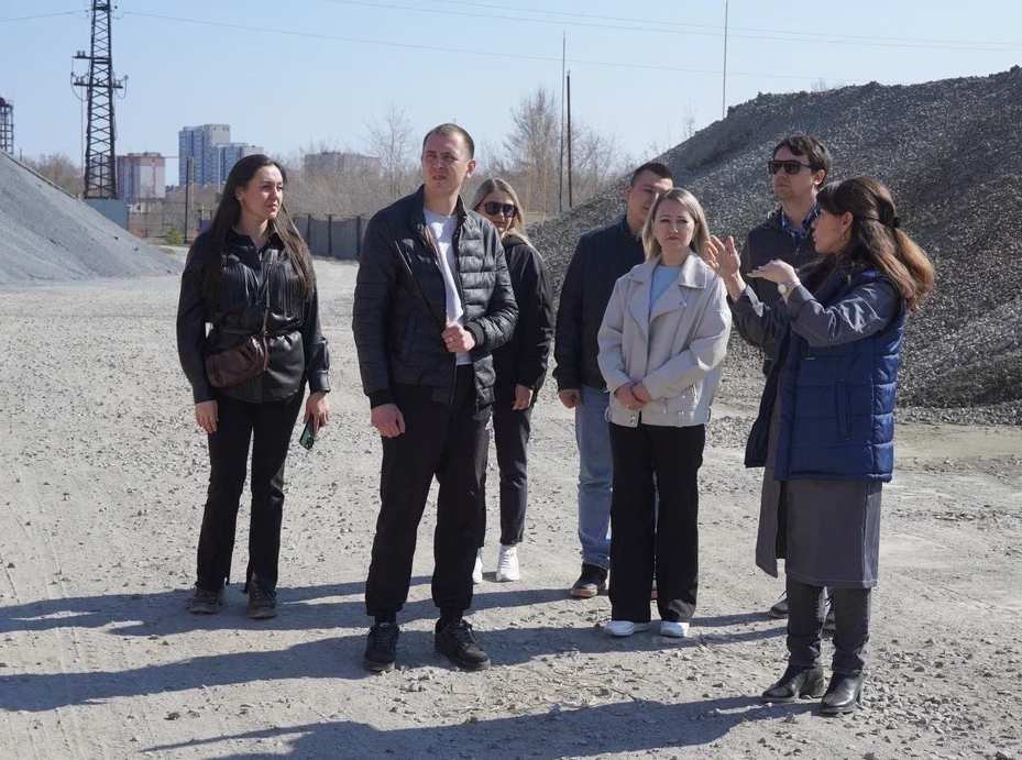 Для студентов организовали экскурсию на асфальтобетонный завод АО «Гипростроймост»